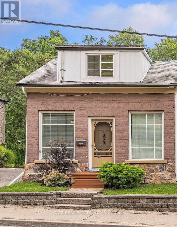1039 DUNBARTON ROAD in Dunbarton