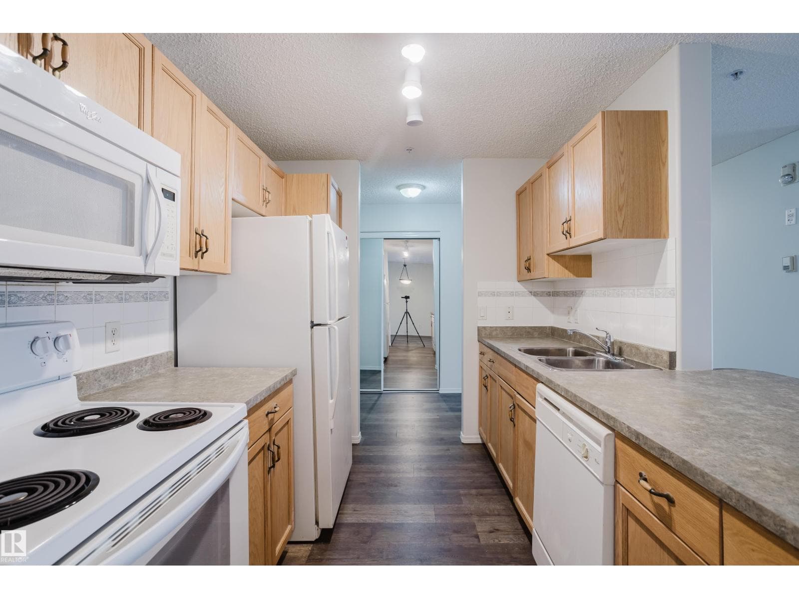 324 2903 RABBIT HILL ROAD NORTHWEST — photo 4