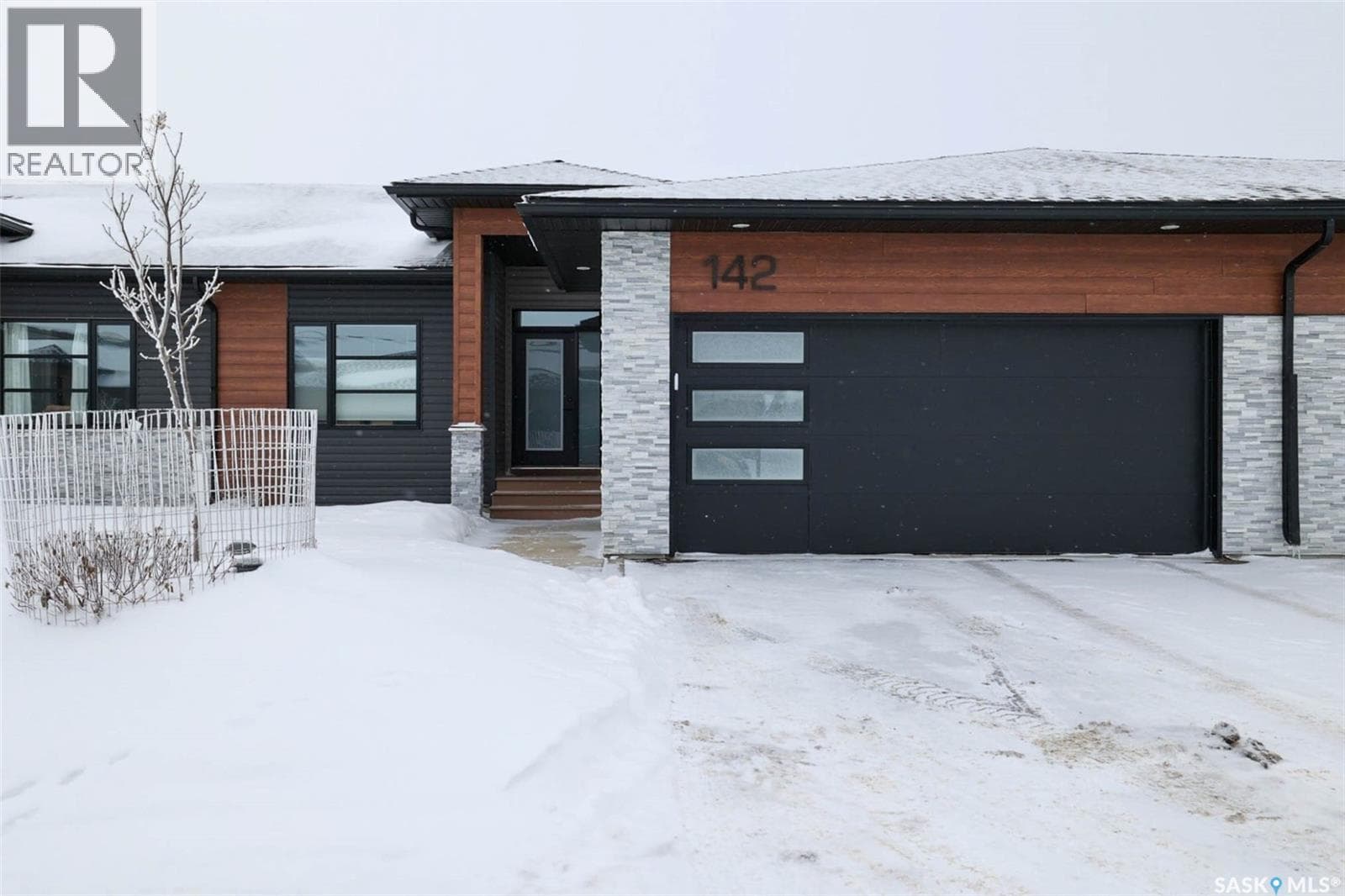 142 3960 Green Falls DRIVE — photo 3