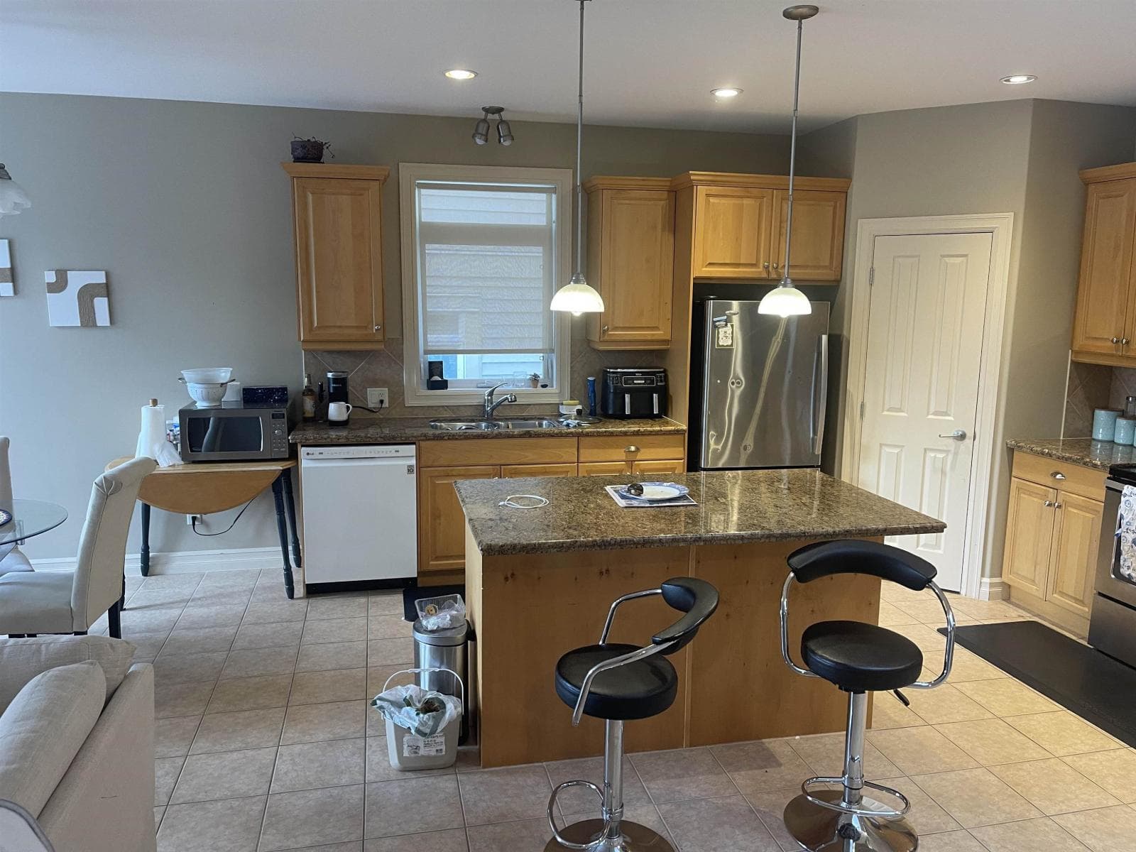 36512 AUGUSTON PARKWAY EAST — photo 2