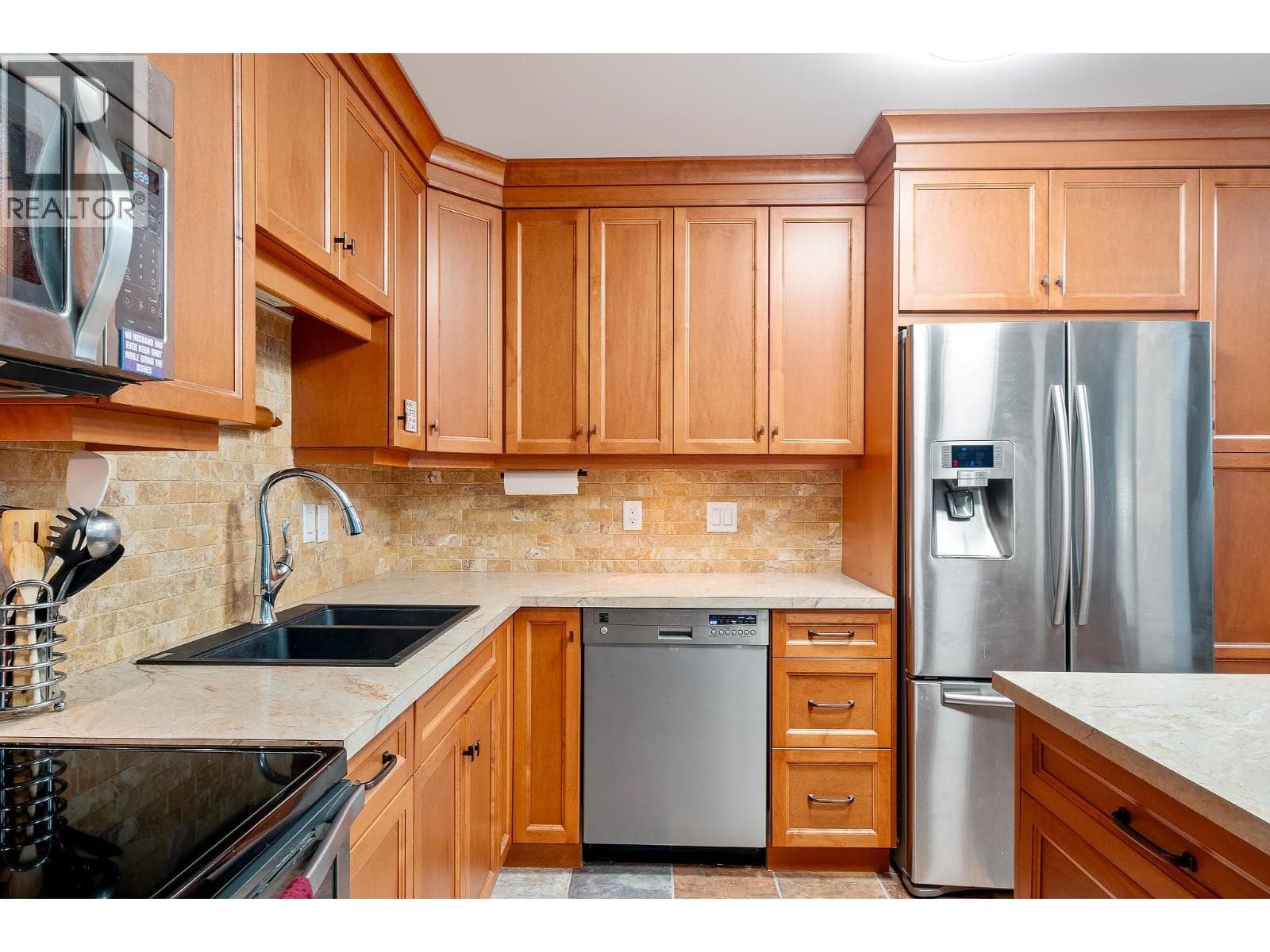 1055 Lawrence Avenue Unit# 206 in Central City