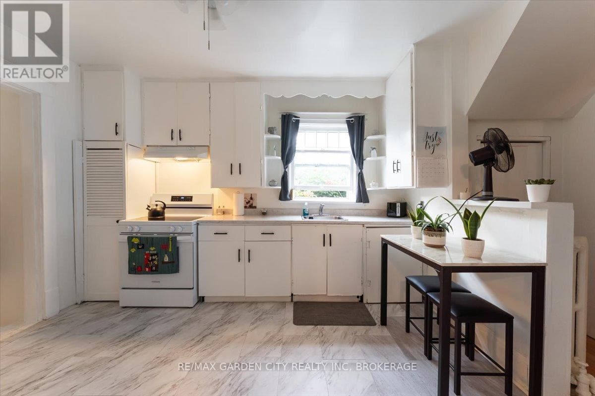 43 YORK STREET — photo 5