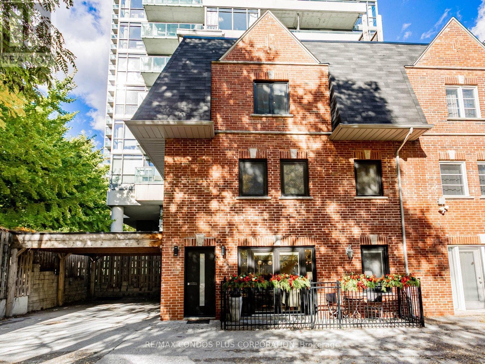 F - 346 JARVIS STREET in Church-Wellesley