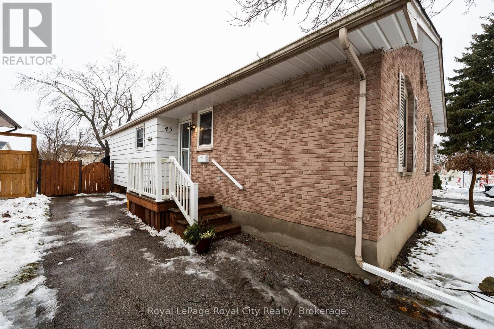 43 PATIENCE CRESCENT — photo 4