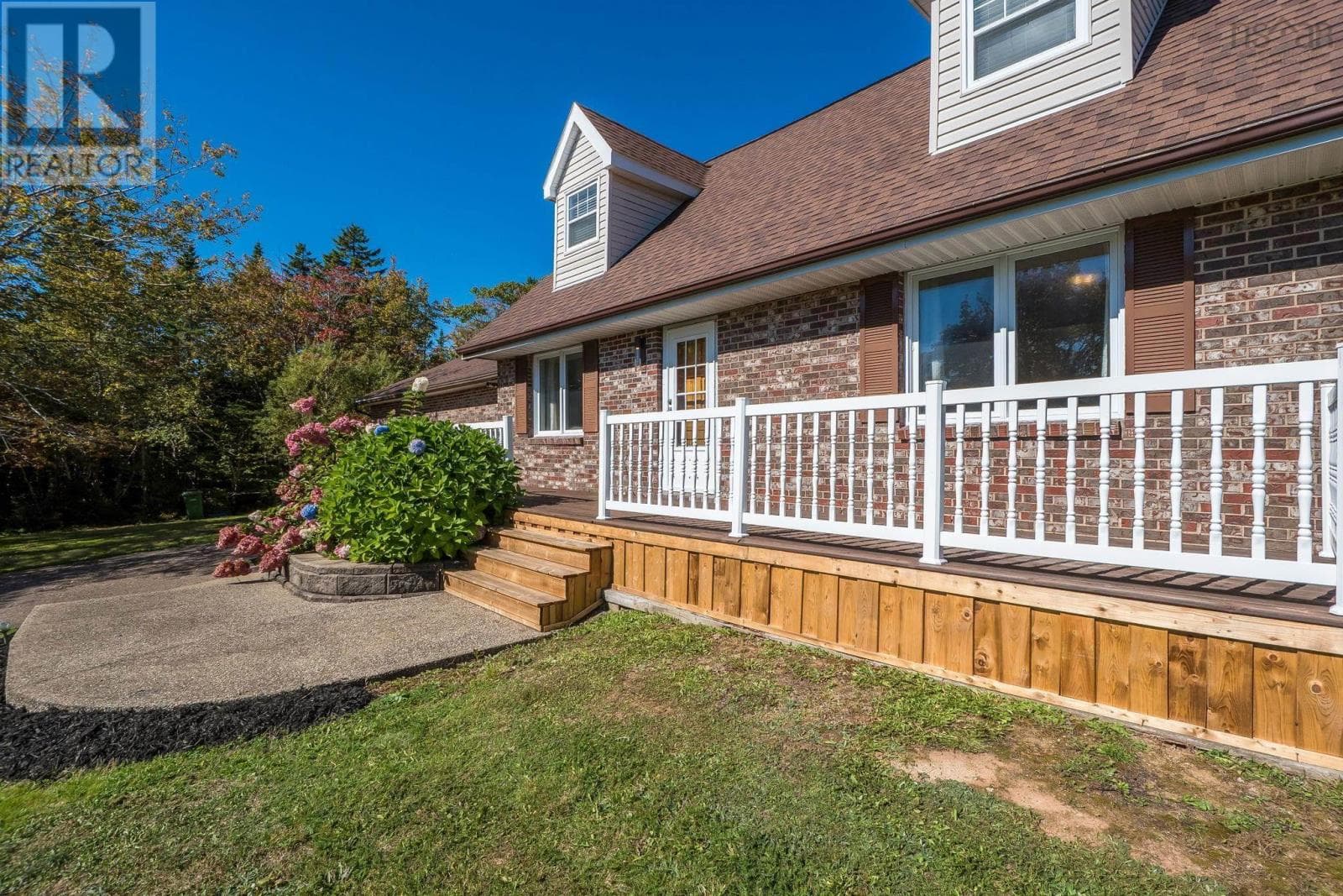 47 MERCURY AVENUE — photo 2