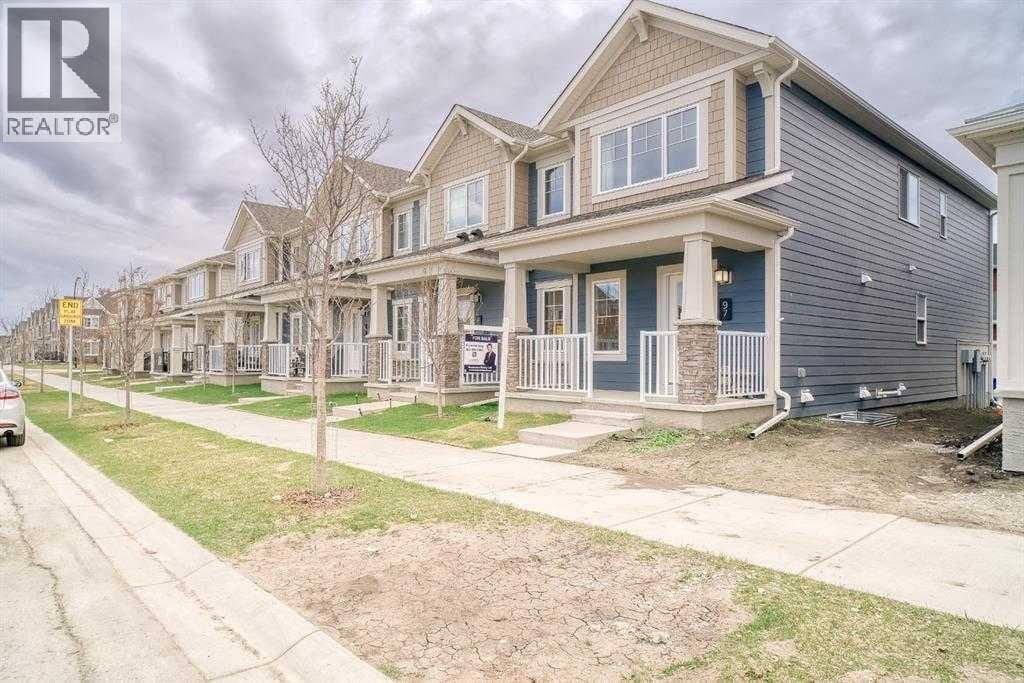 97 Yorkville Boulevard SW — photo 3