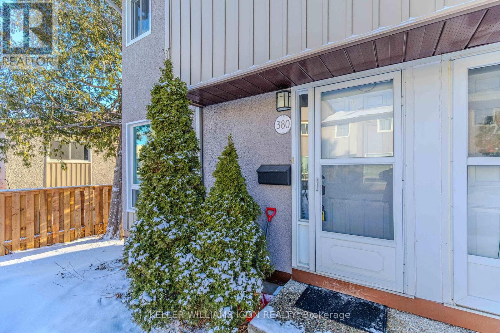380 WOODFIELD DRIVE — photo 2