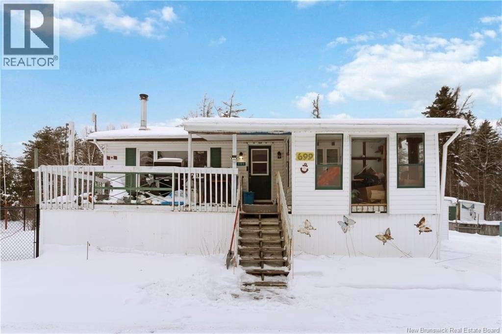 699 VILLAGE LA PRAIRIE ROAD in 