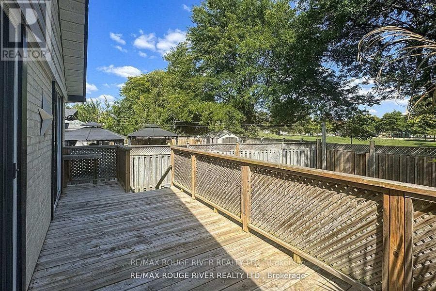 18 DARLINGSIDE DRIVE in West Hill