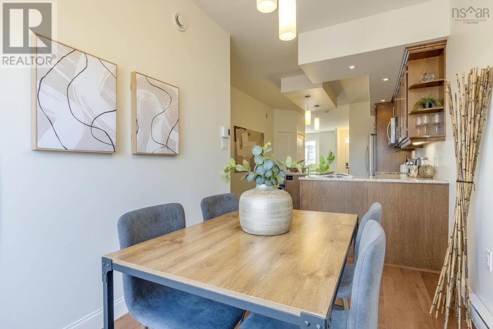 10 CABERNET COURT — photo 5