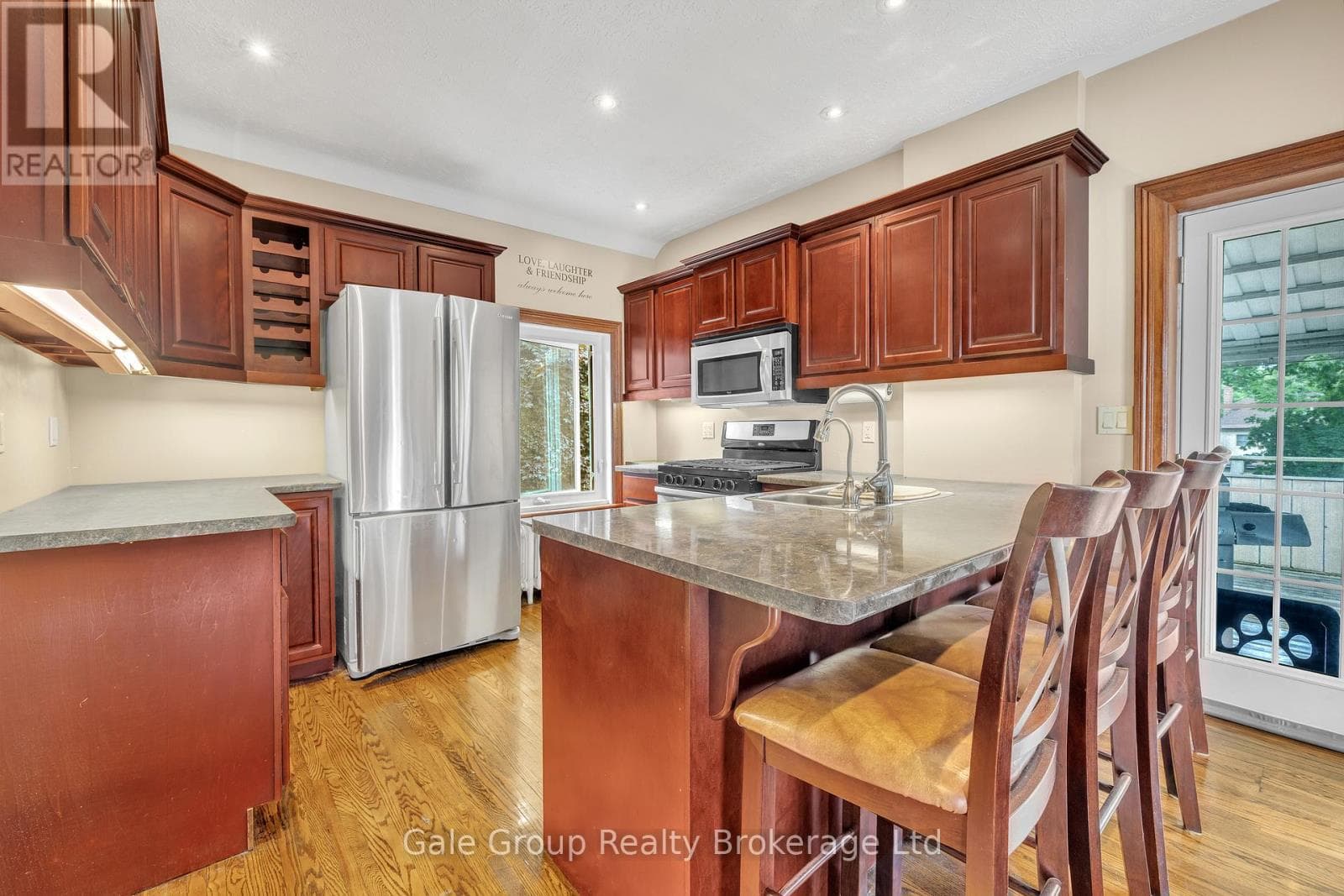 77 LIGHT STREET — photo 3