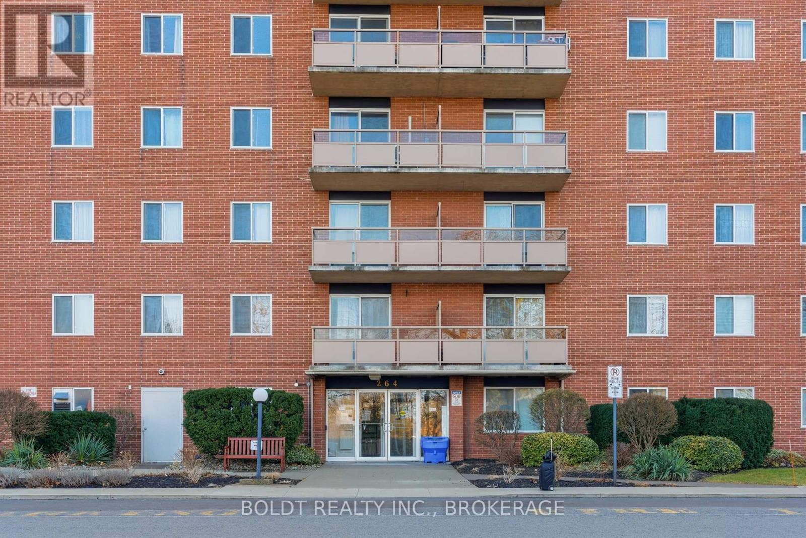 107 - 264 GRANTHAM AVENUE — photo 2