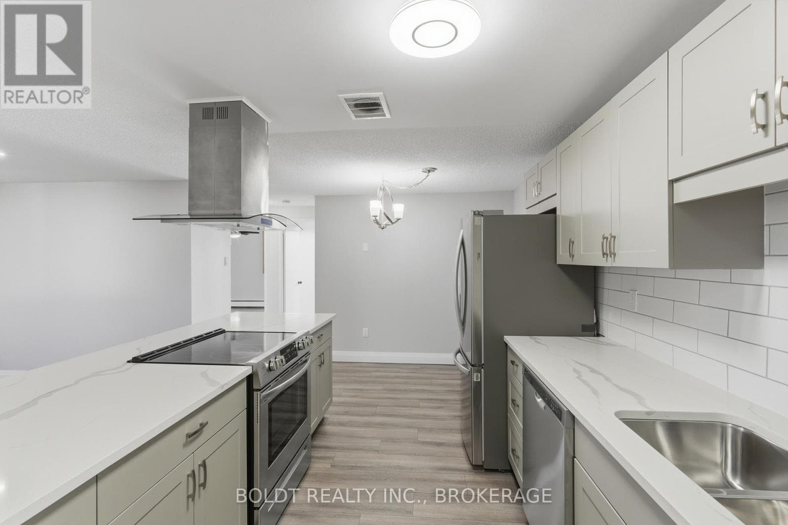 107 - 264 GRANTHAM AVENUE — photo 5
