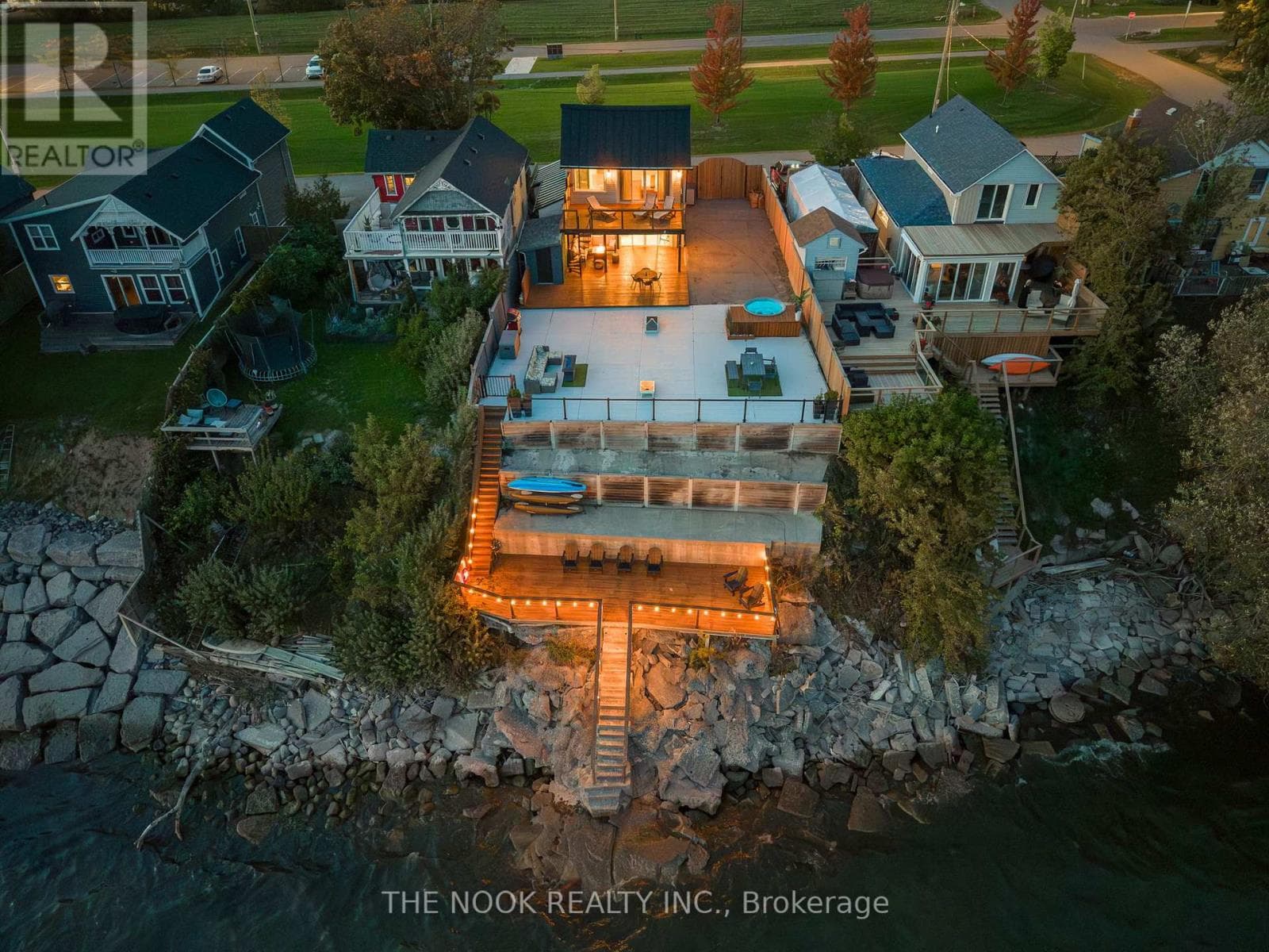 74 EAST BEACH ROAD — photo 3