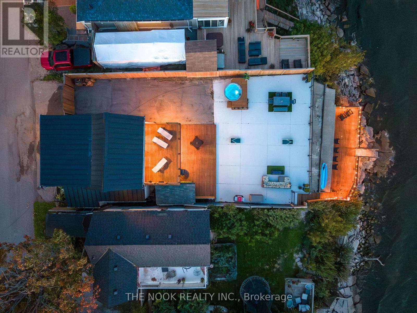 74 EAST BEACH ROAD — photo 5