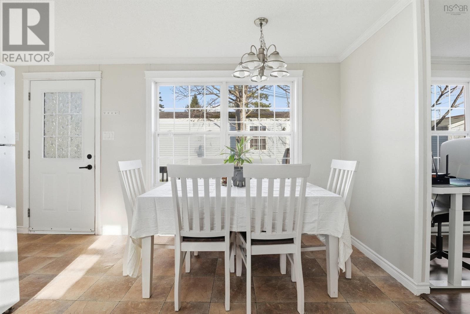12 DAVIS DRIVE — photo 3