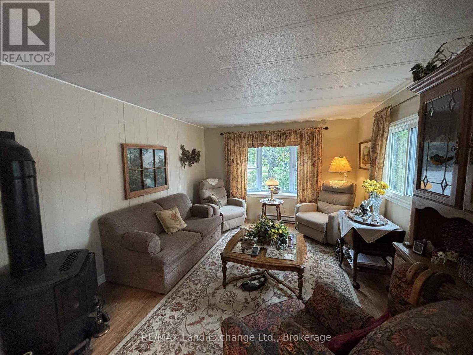 35 BRIARWOOD CRESCENT — photo 5