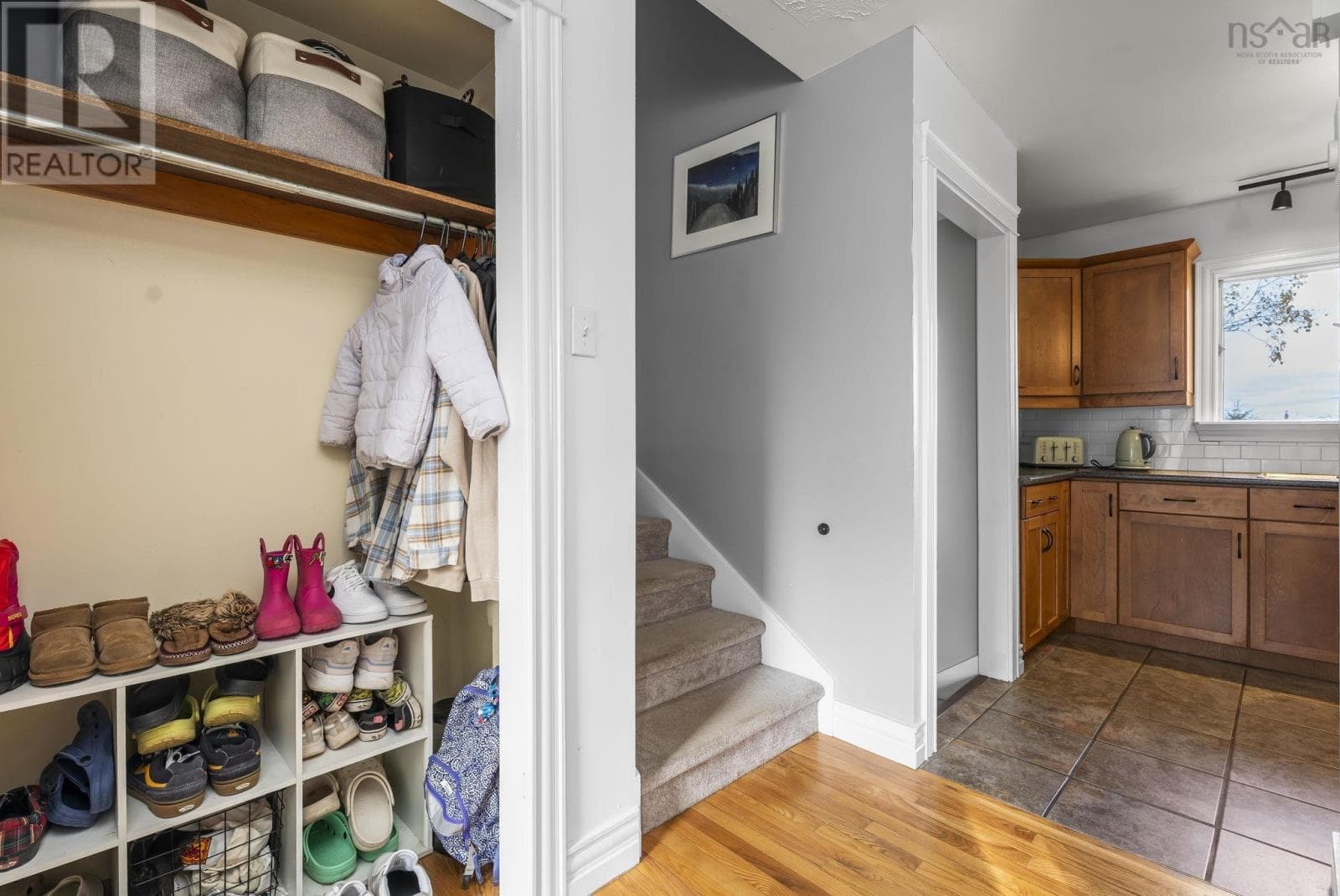 143 AMARANTH CRESCENT — photo 4