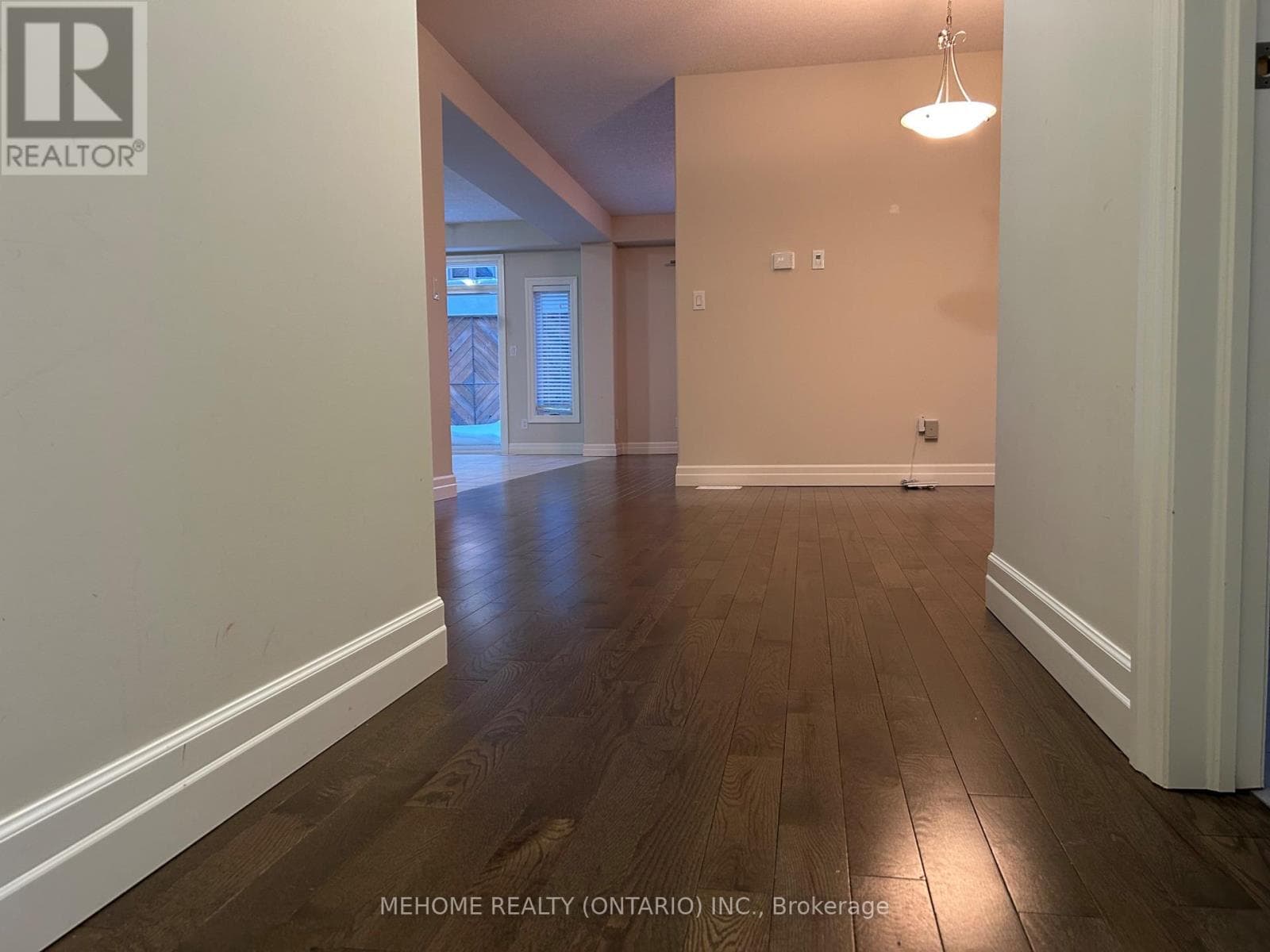 201 SPRING GARDEN DRIVE — photo 5