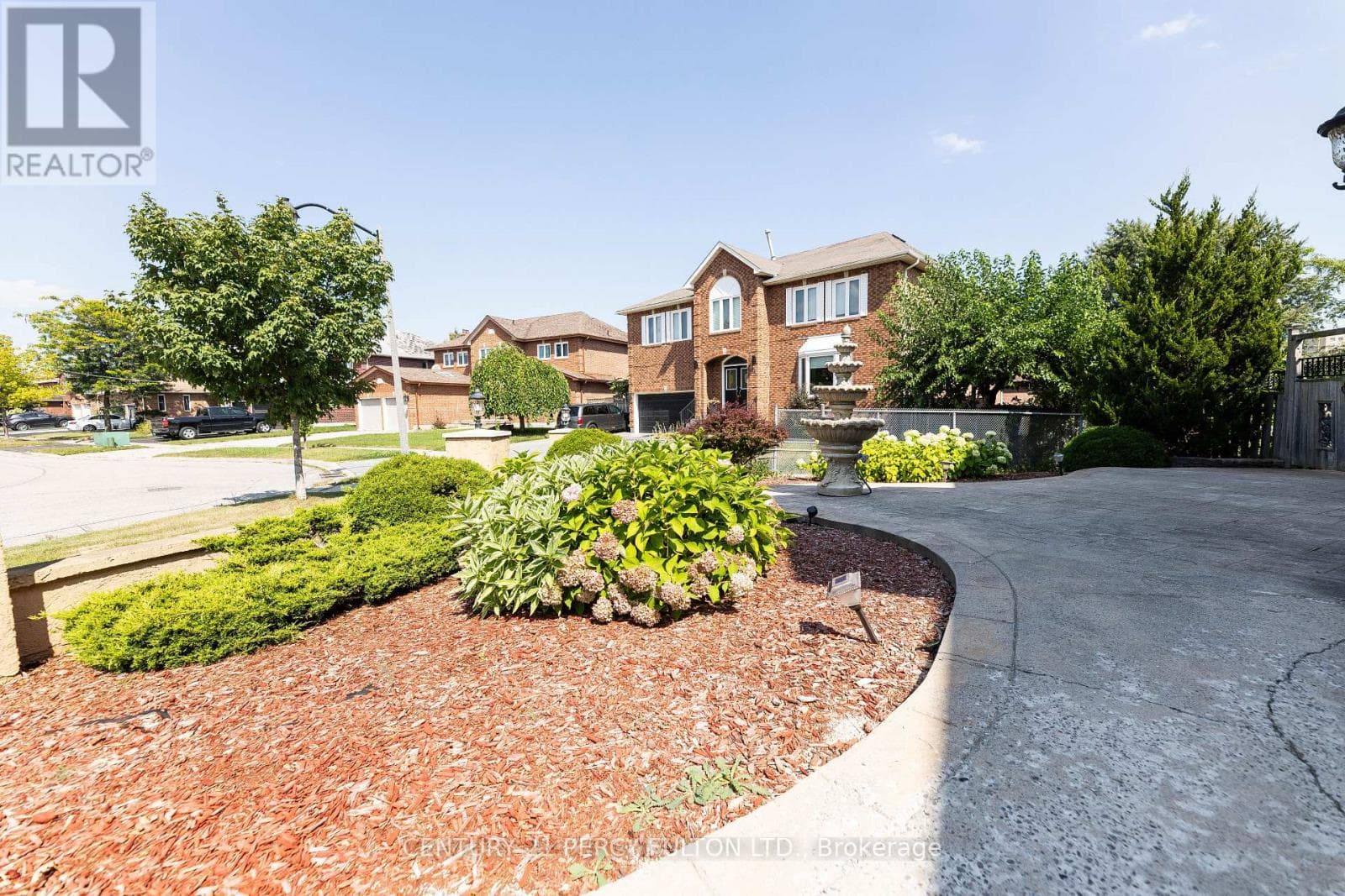 23 LEAH CRESCENT in Hermitage