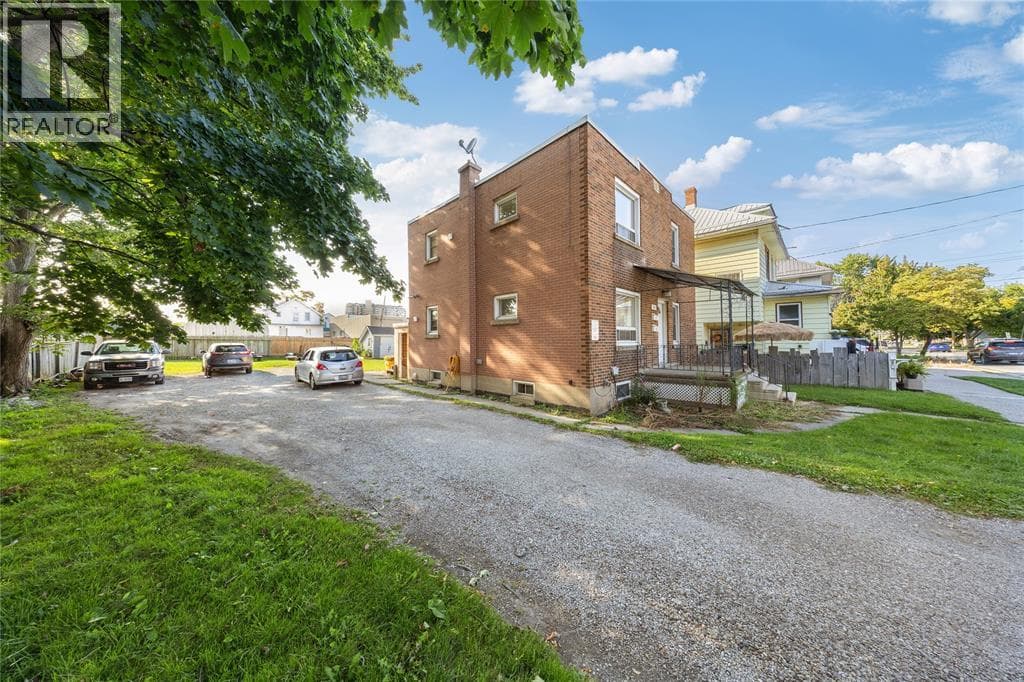 115 BROCK STREET NORTH, Sarnia — photo 4