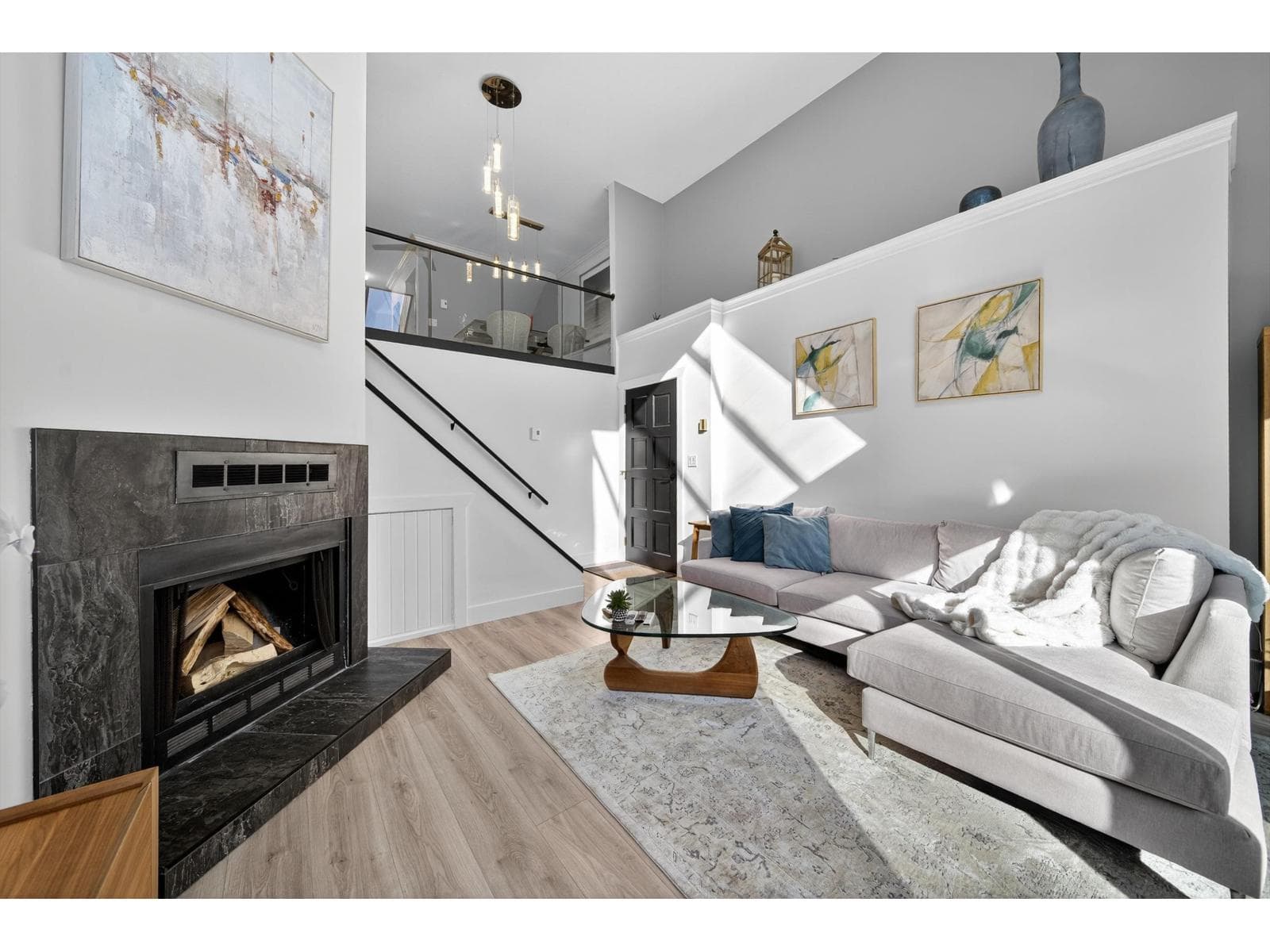 11 15971 MARINE DRIVE — photo 4