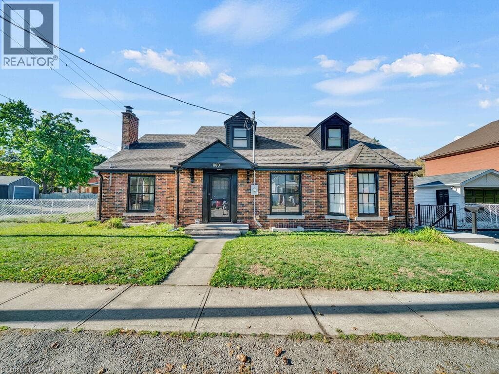 860 VINE STREET — photo 3