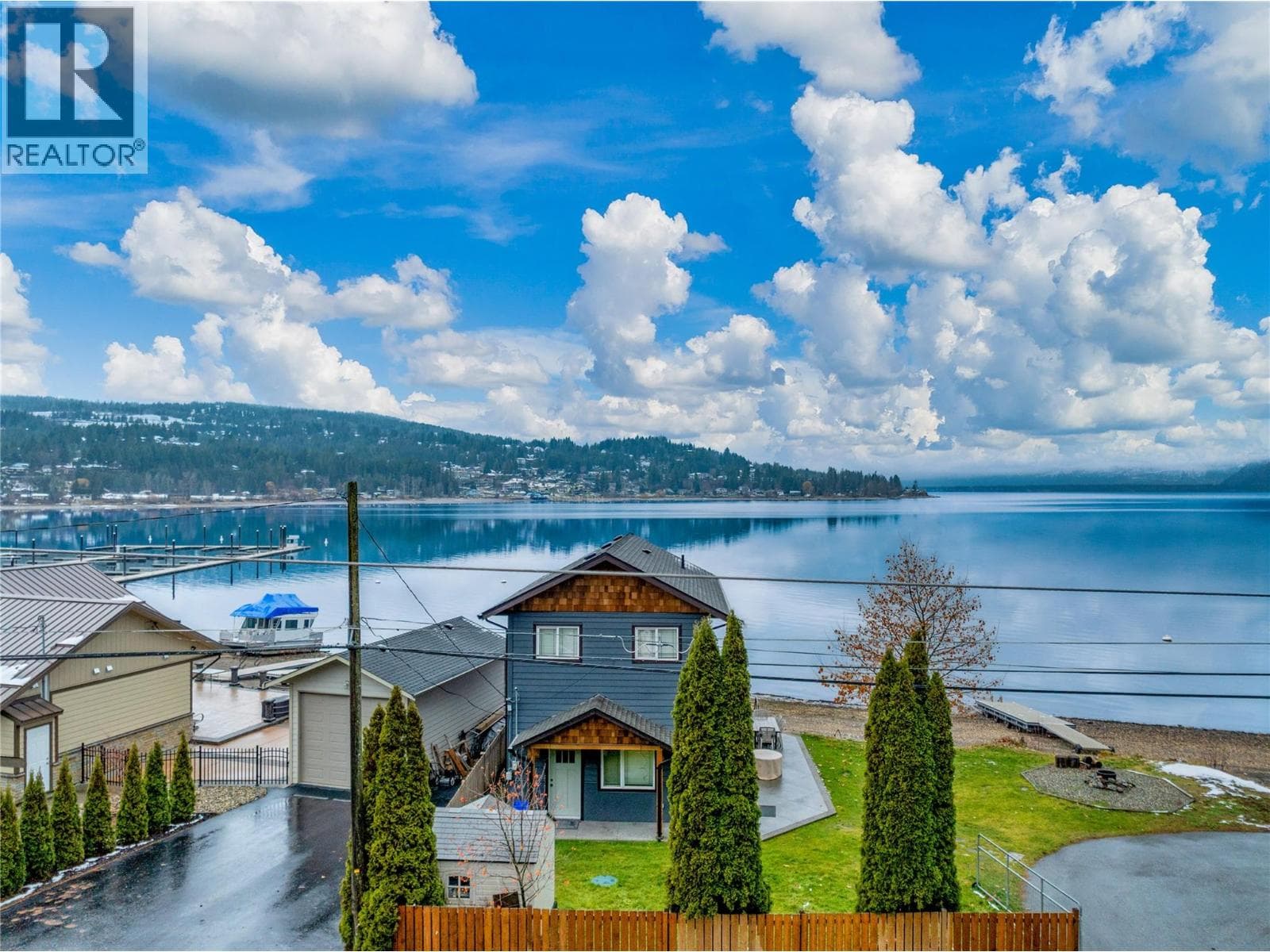 2022 EAGLE BAIE ROAD, Interior REALTORS® — photo 4
