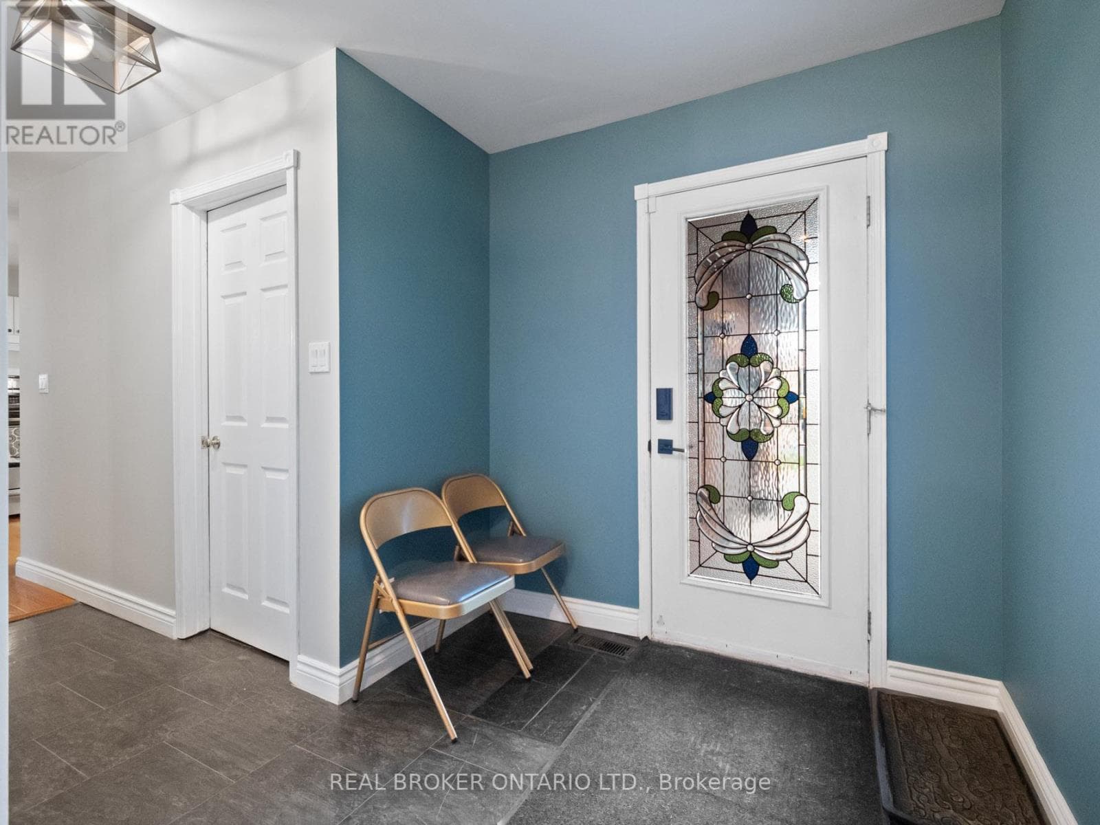 105 CALLA TERRACE — photo 2