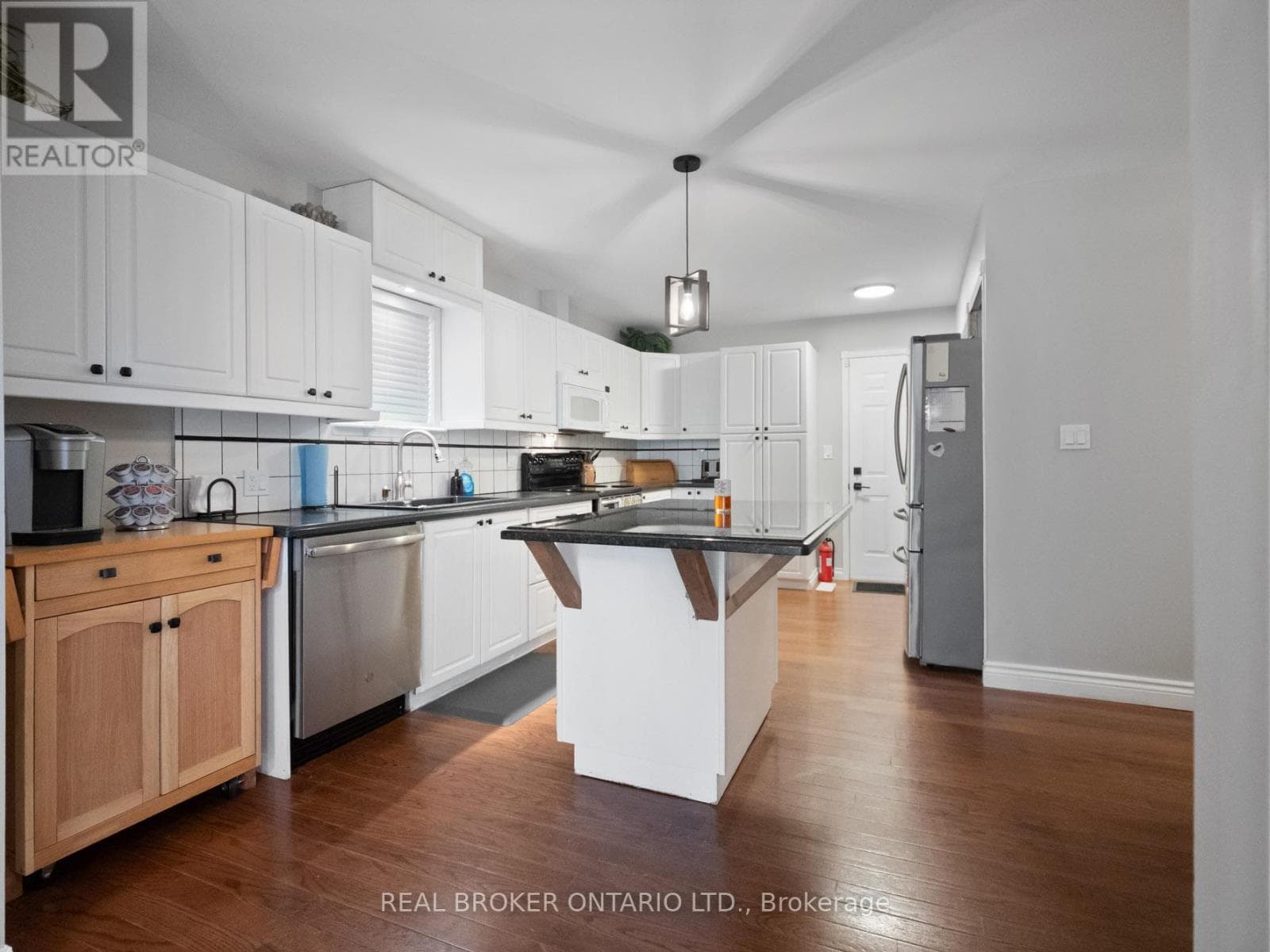 105 CALLA TERRACE — photo 4
