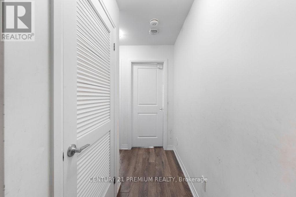 715 - 2635 WILLIAM JACKSON DRIVE — photo 4
