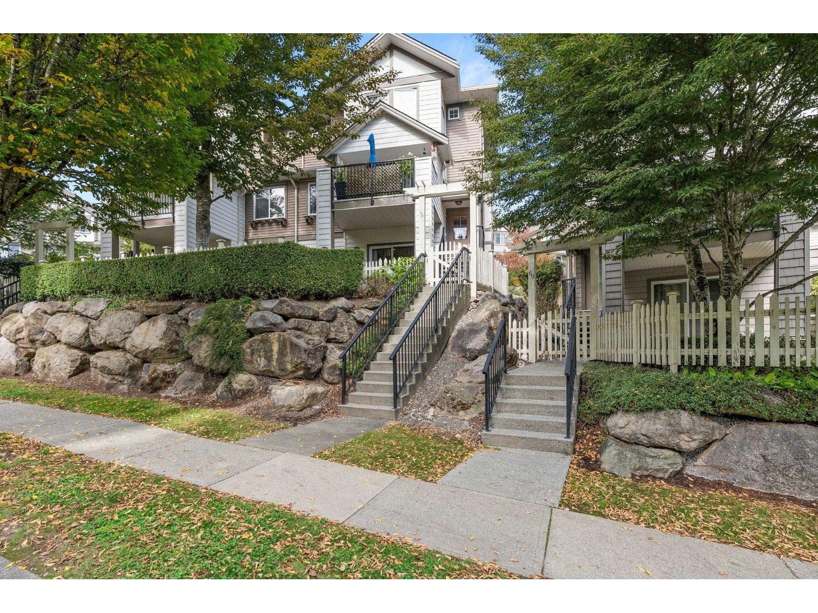 68 4401 BLAUSON BOULEVARD — photo 2