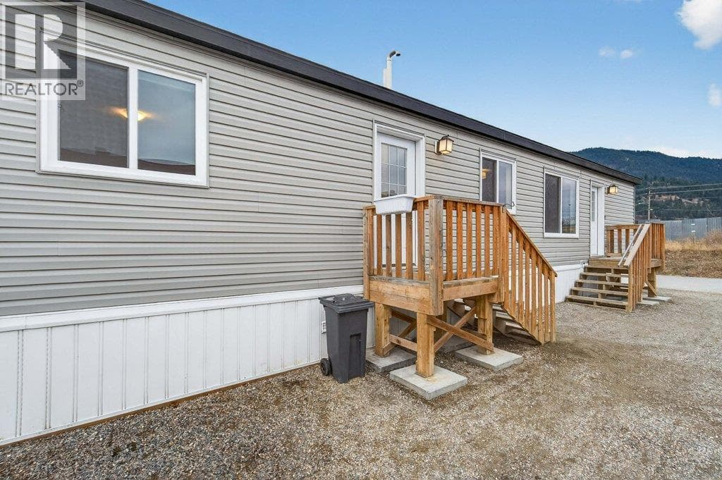235 Alymer Road Unit# 26 Lot# 26 — photo 2