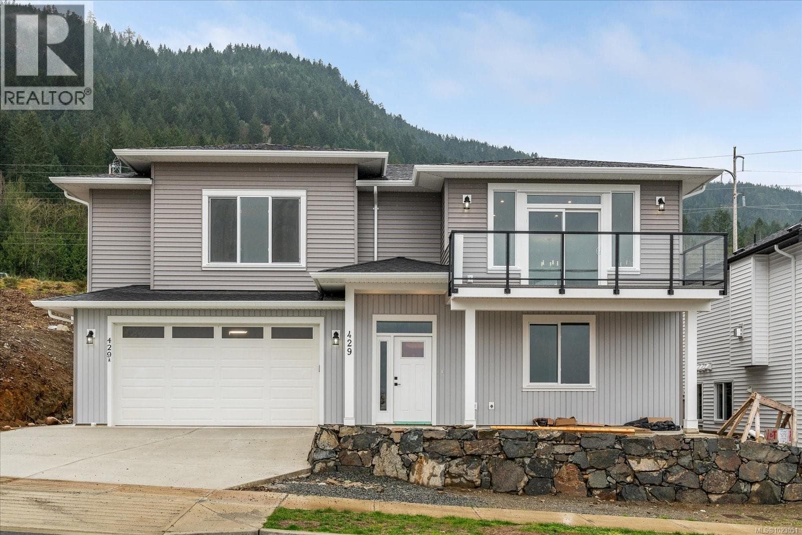 429 COLONIA DRIVE SOUTH in 