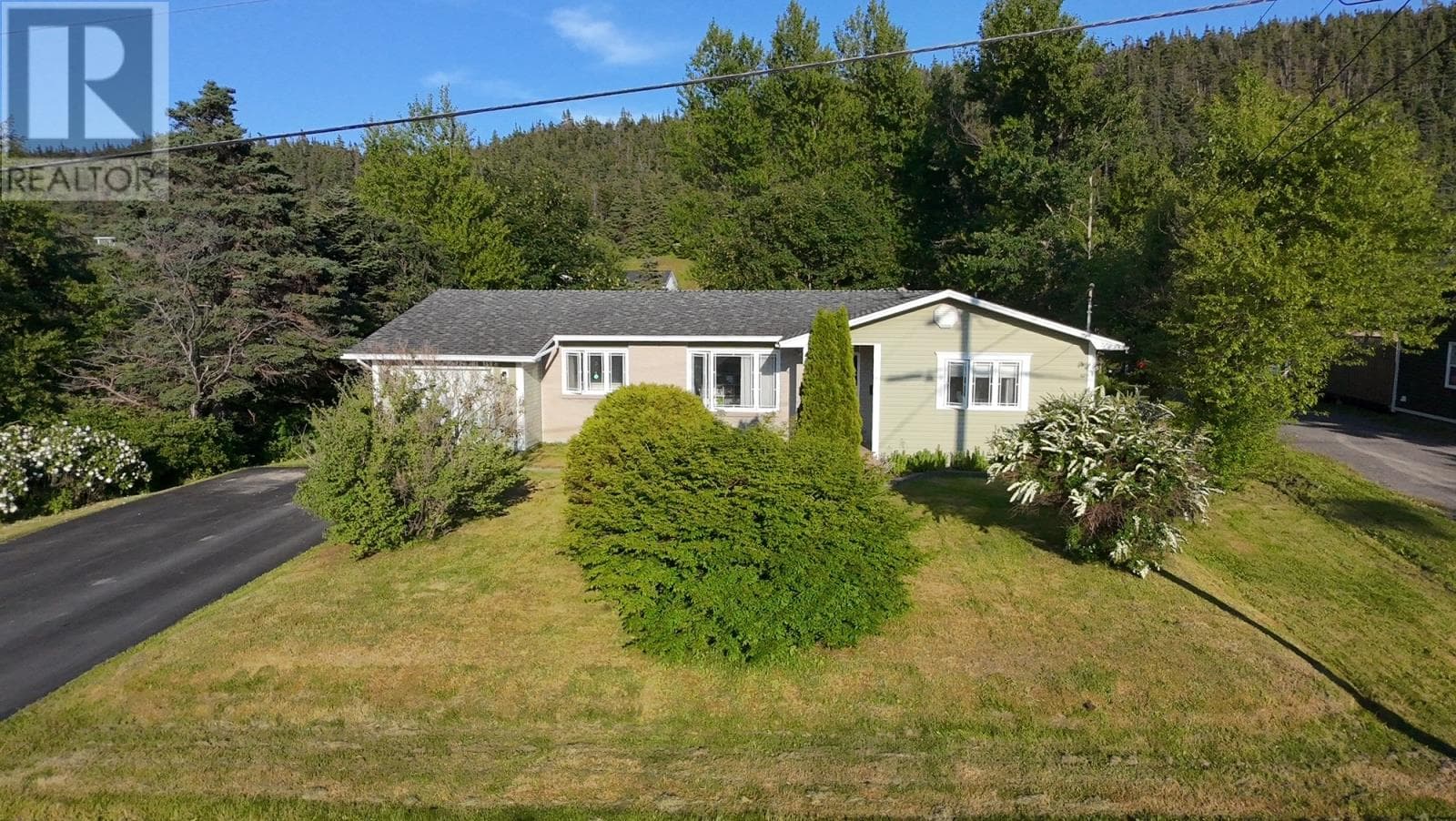 27 Riverview Avenue in 