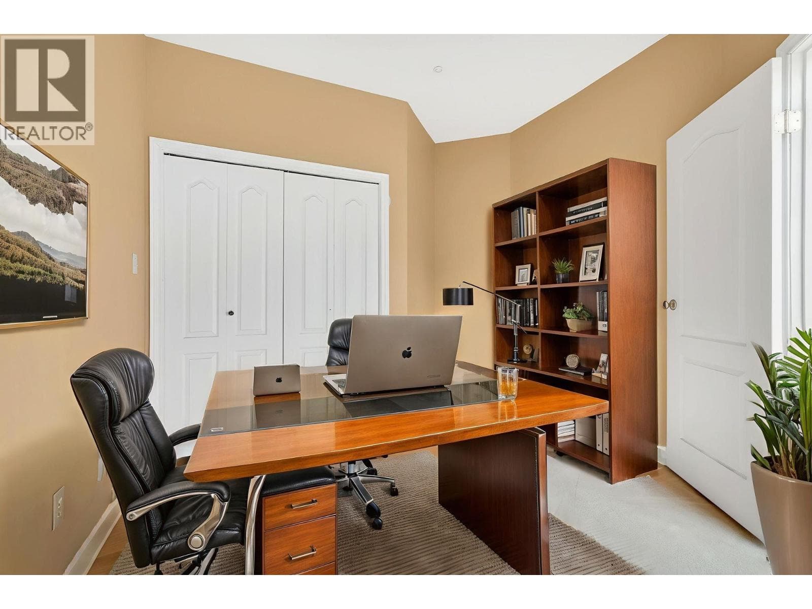 304 4753 WEST RIVER ROAD — photo 4