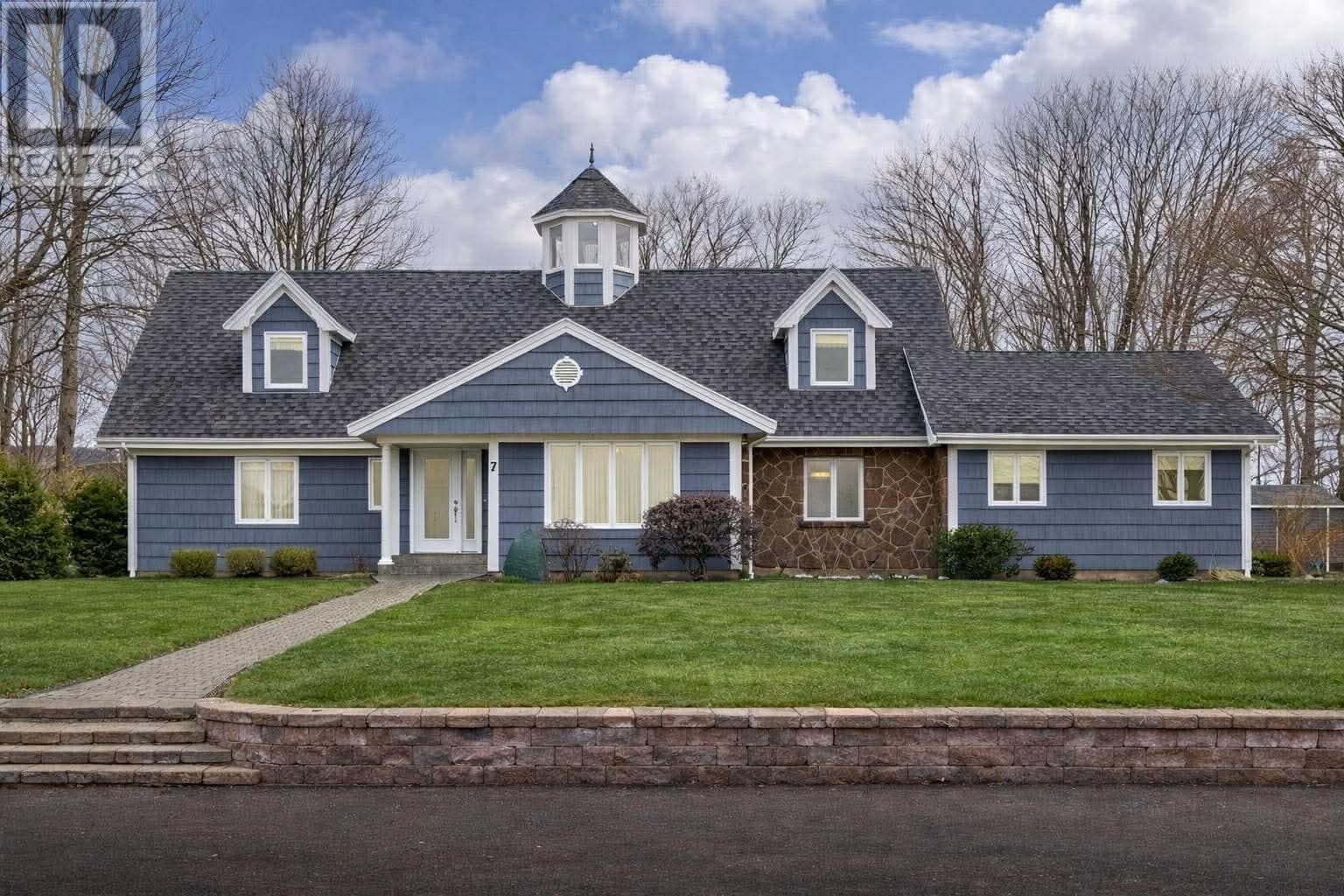 7 GLYNWOOD DRIVE in 
