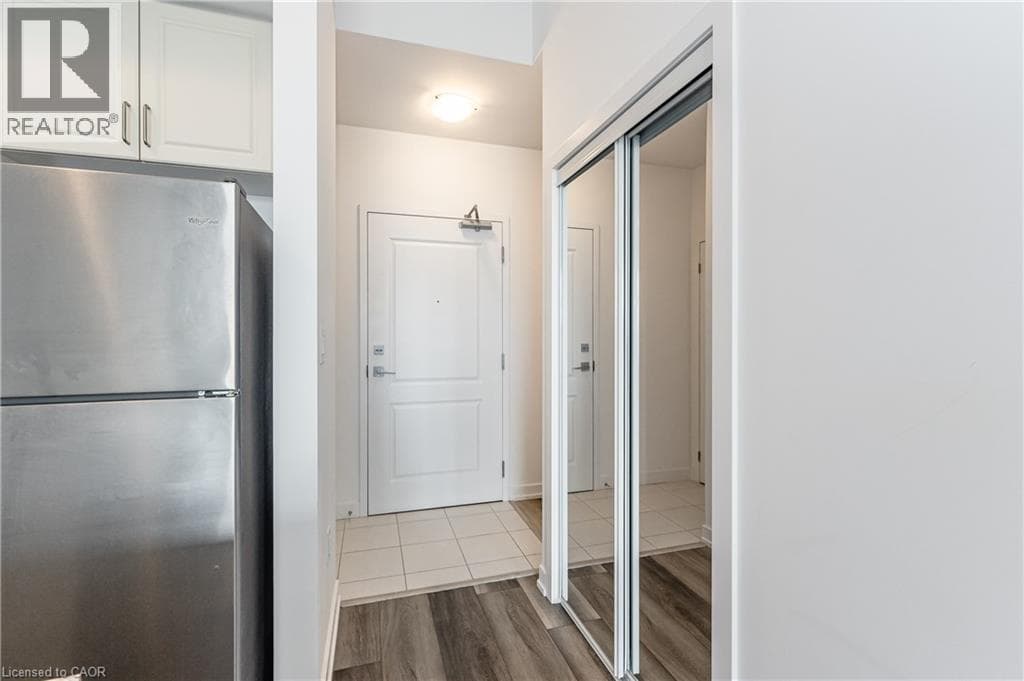 450 DUNDAS Street E Unit# 121 — photo 4