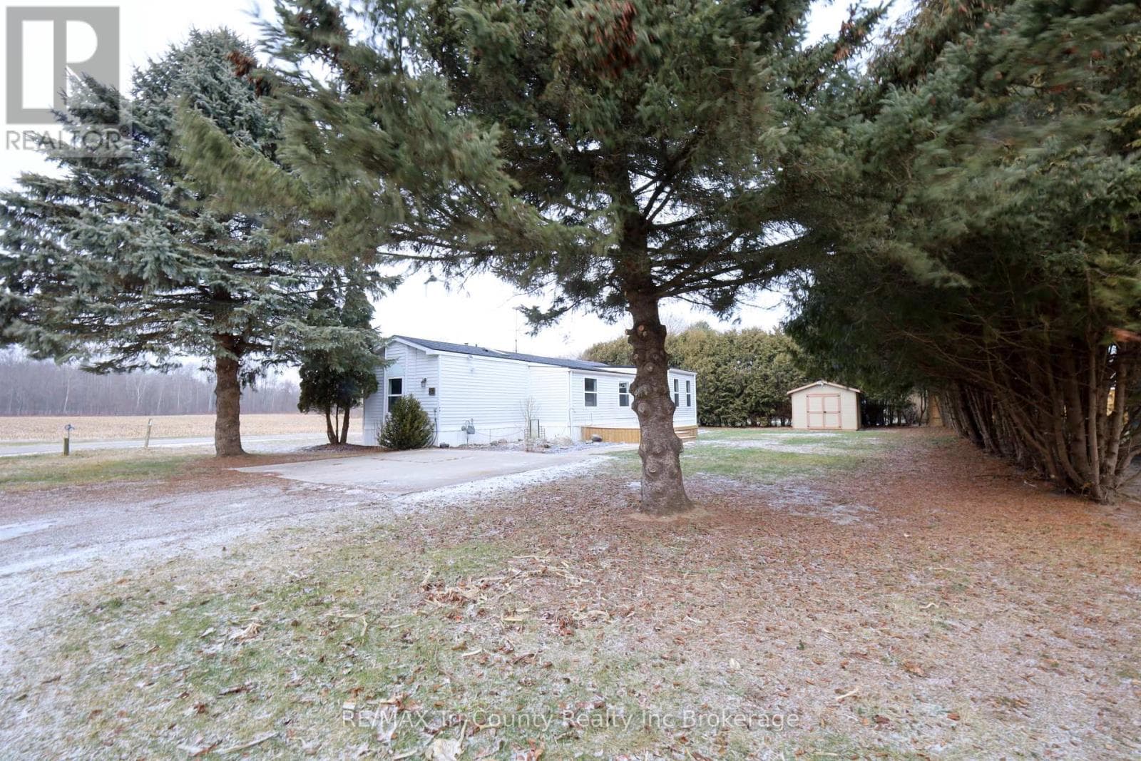 UNIT #57 - 11981 PLANK RD (TILLSONBURG) ROAD — photo 2