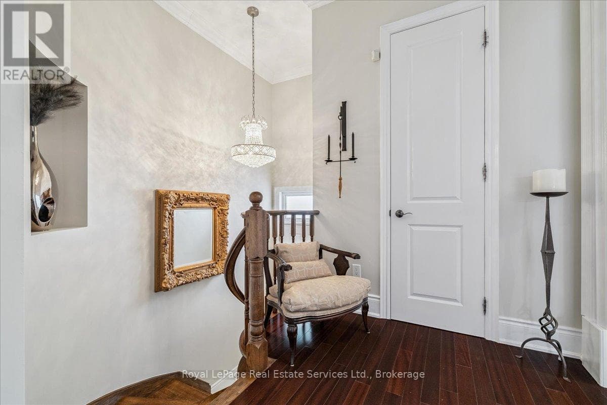 3 - 120 BRONTE ROAD — photo 4