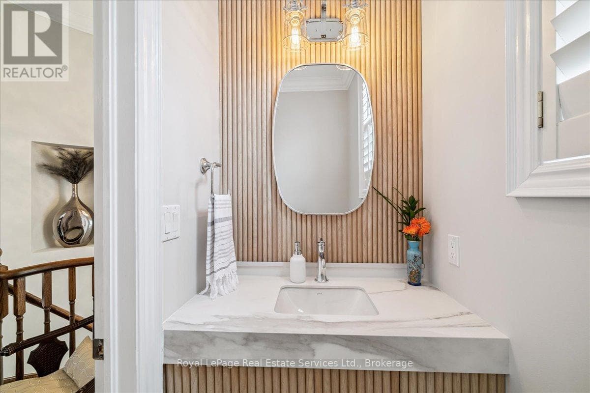 3 - 120 BRONTE ROAD — photo 5