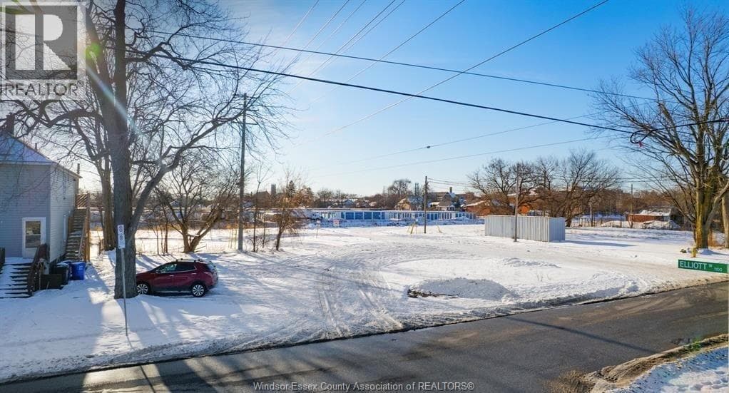 V/L WELLINGTON AVENUE Unit# LOTS 54-55 in RiverWest