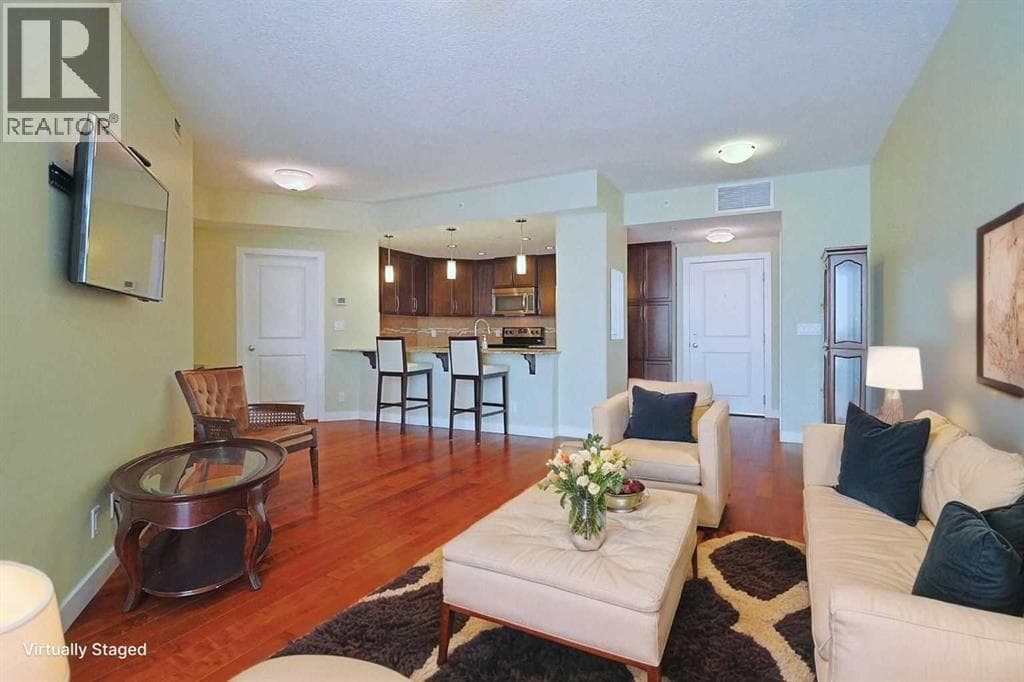 609, 16 Varsity Estates Circle NW — photo 2