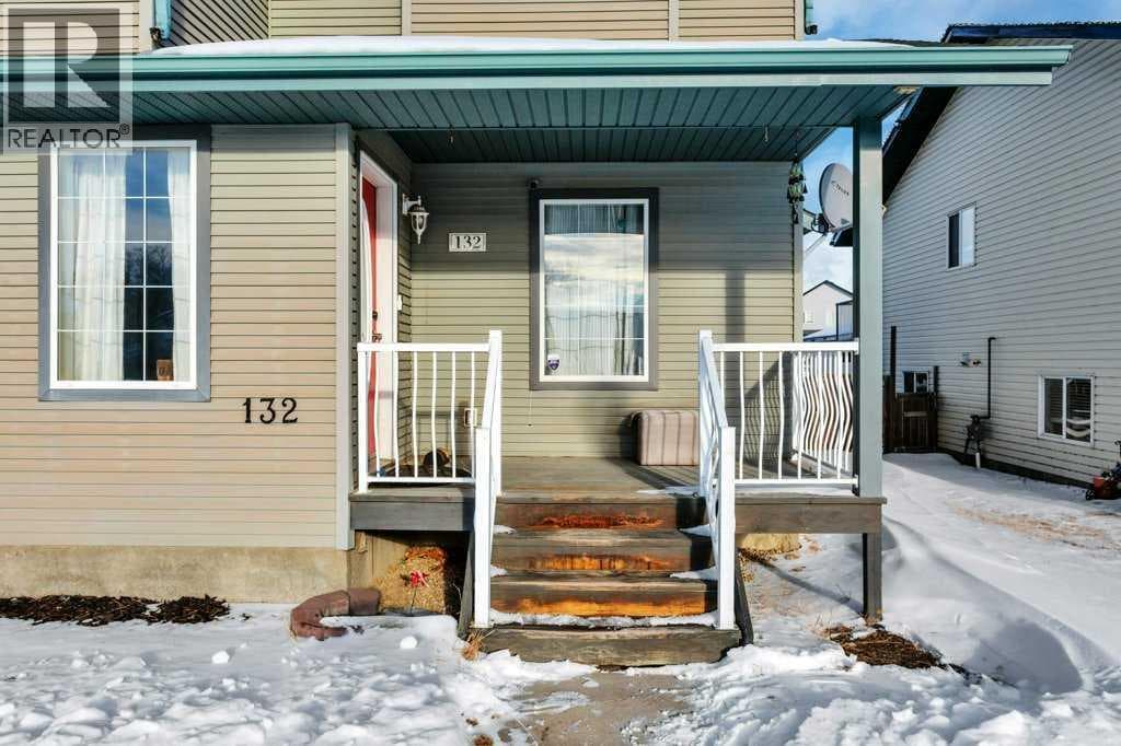 132 Sabre Road — photo 2