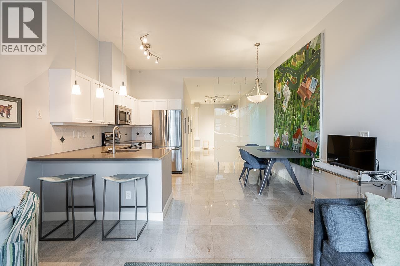 108 131 W 3RD STREET — photo 5
