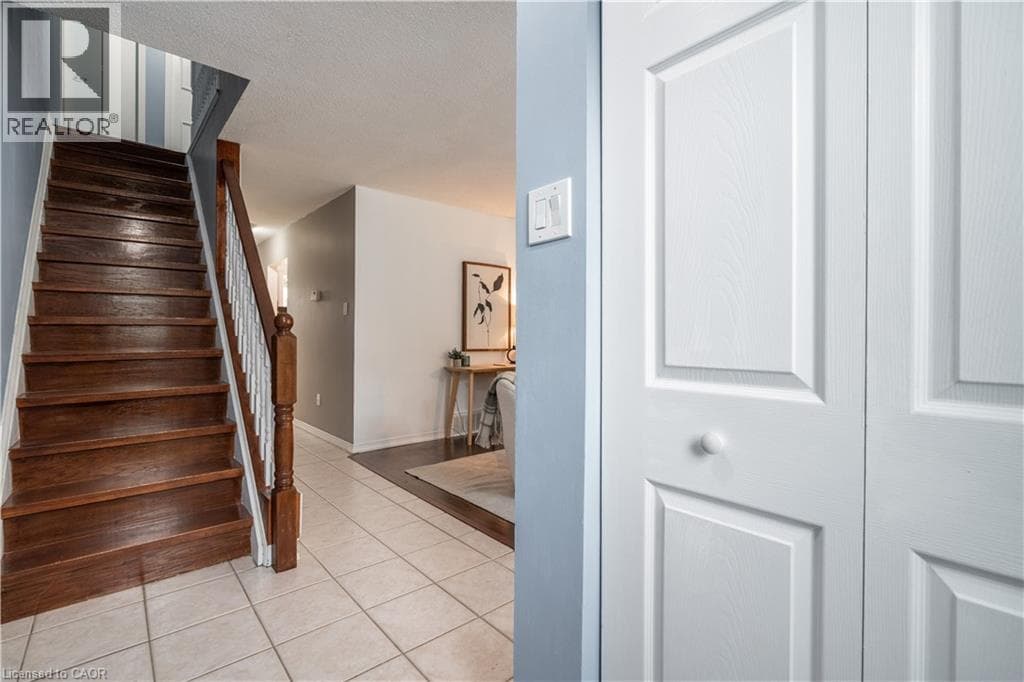117 BONAVENTURE Drive Unit# 16 — photo 2