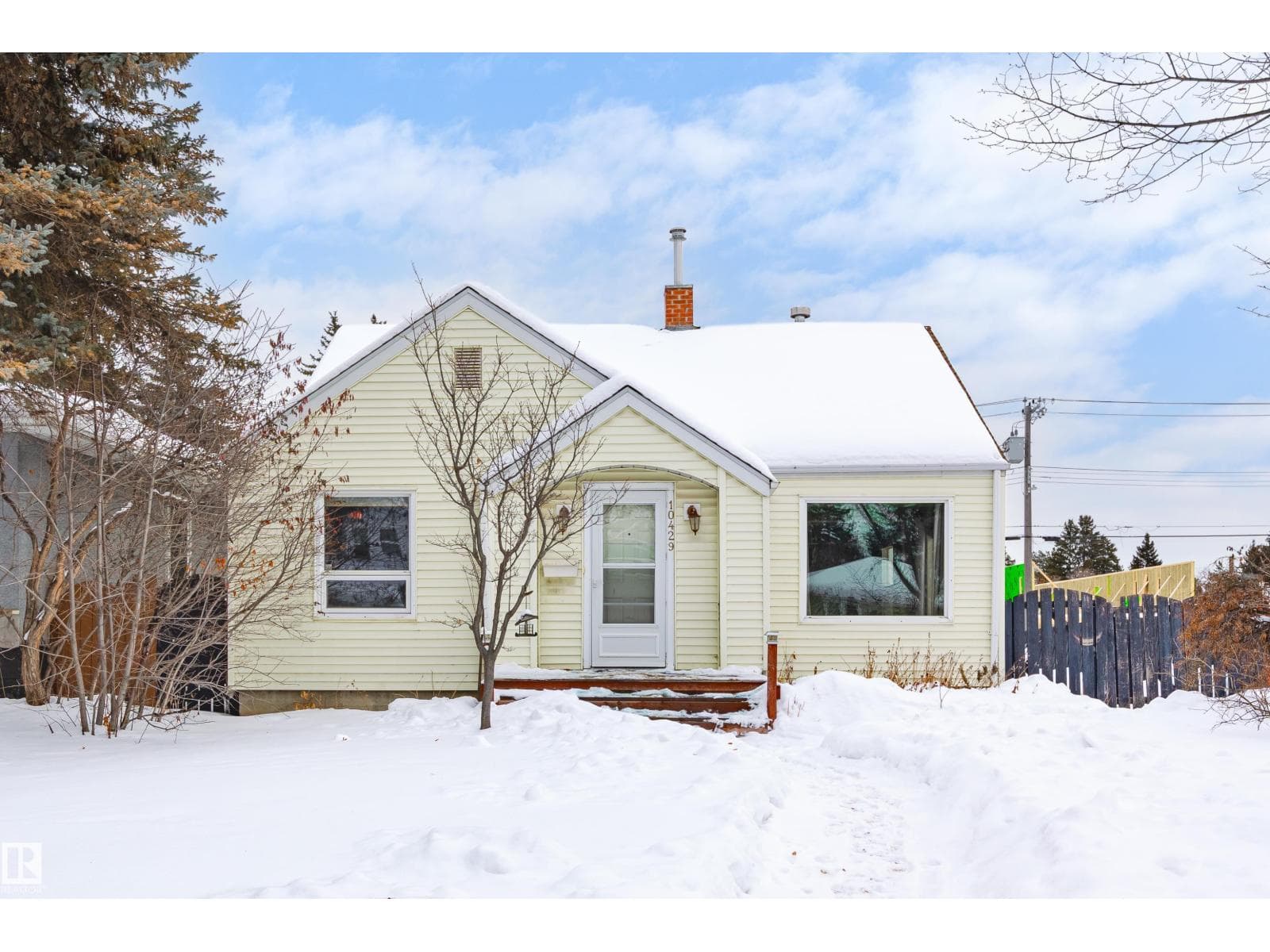 10429 143 STREET NORTHWEST in GROVENOR