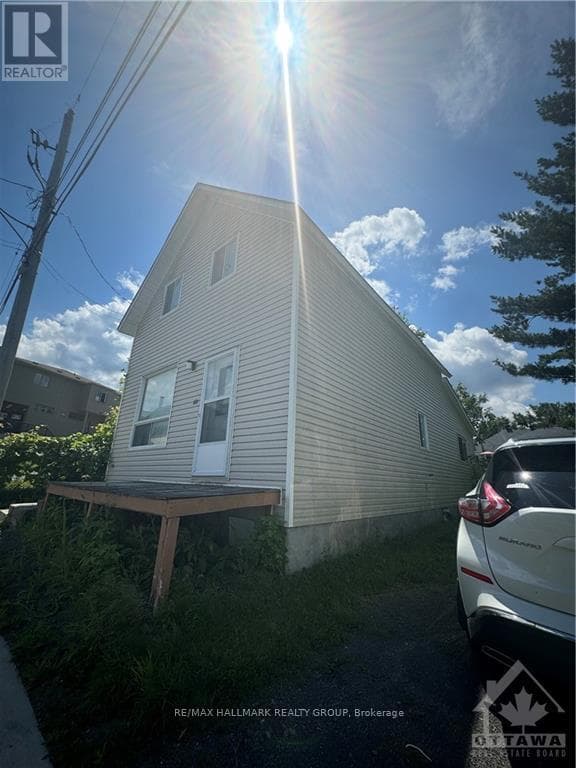 674 POULIOTTE STREET — photo 5