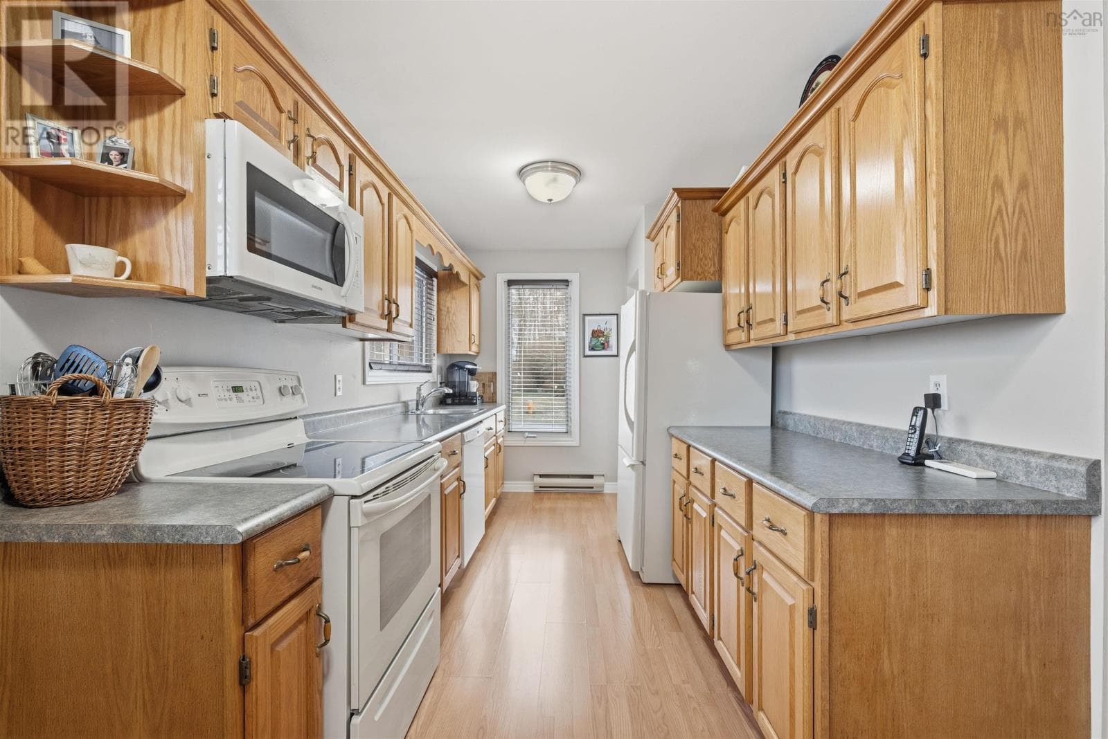 54 QUAKER CRESCENT in LOWER SACKVILLE