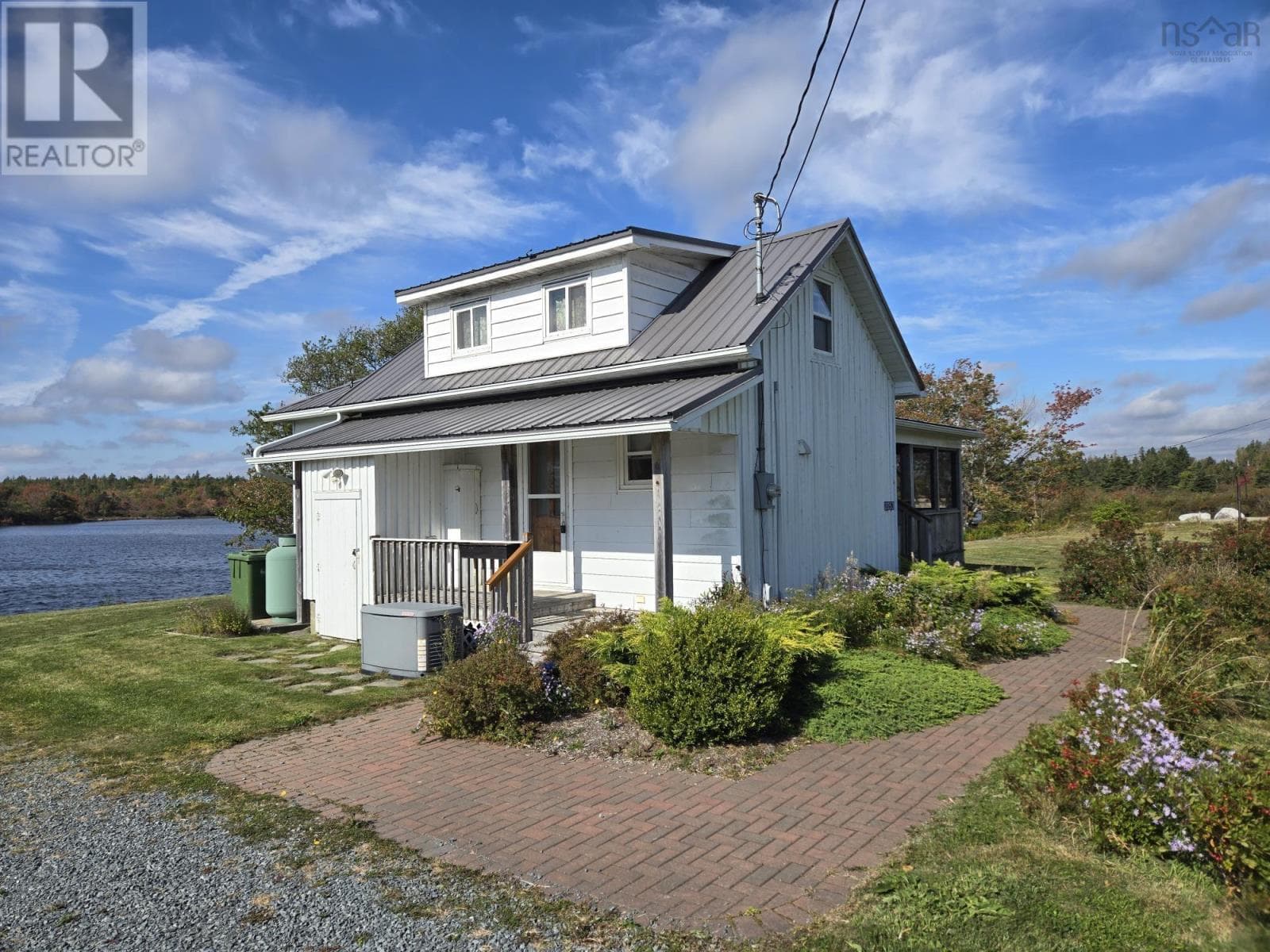 2053 EASTERN SHORE ROAD — photo 2